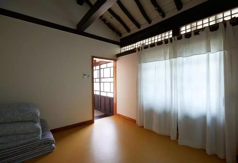 Majatalo Bonghwangjae Hanok Guesthouse