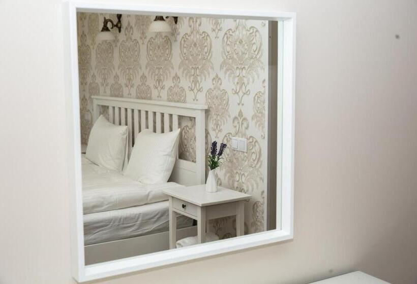 پانسیون Casa Alexandra