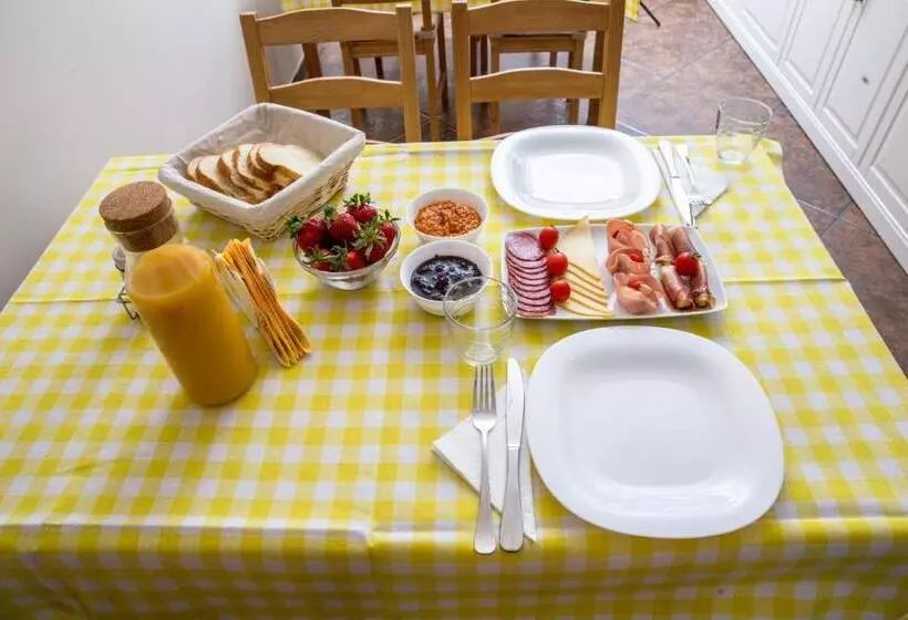 ペンション Casa Alexandra