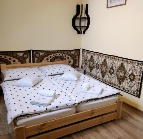 펜션 Gulyás Vendégház