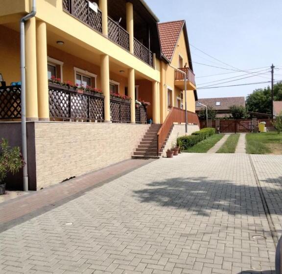 펜션 Gulyás Vendégház