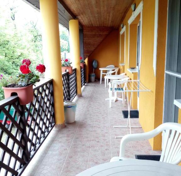 펜션 Gulyás Vendégház