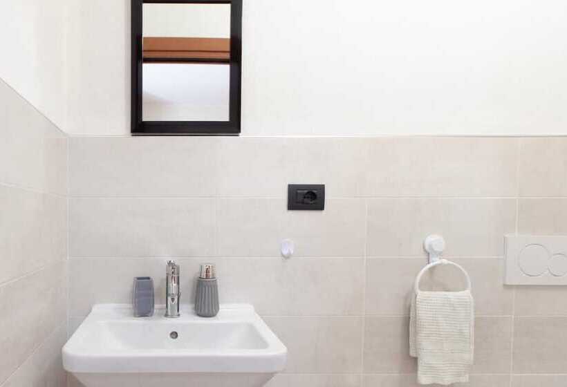 مبيت وإفطار Ogliastra Apartment Rooms