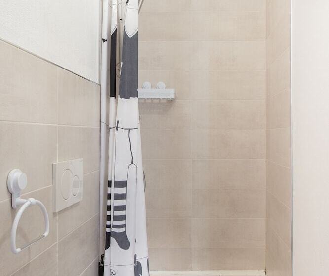 مبيت وإفطار Ogliastra Apartment Rooms