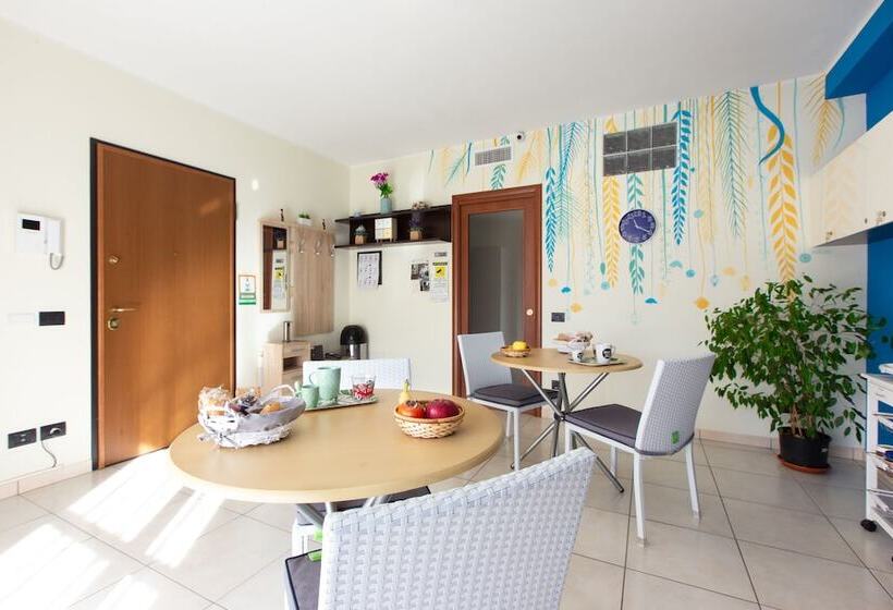 مبيت وإفطار Ogliastra Apartment Rooms