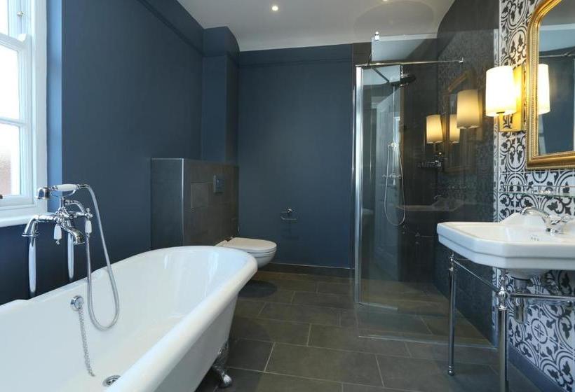 مبيت وإفطار St Martins Lodge