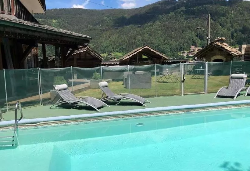 هتل Chalet Starlight