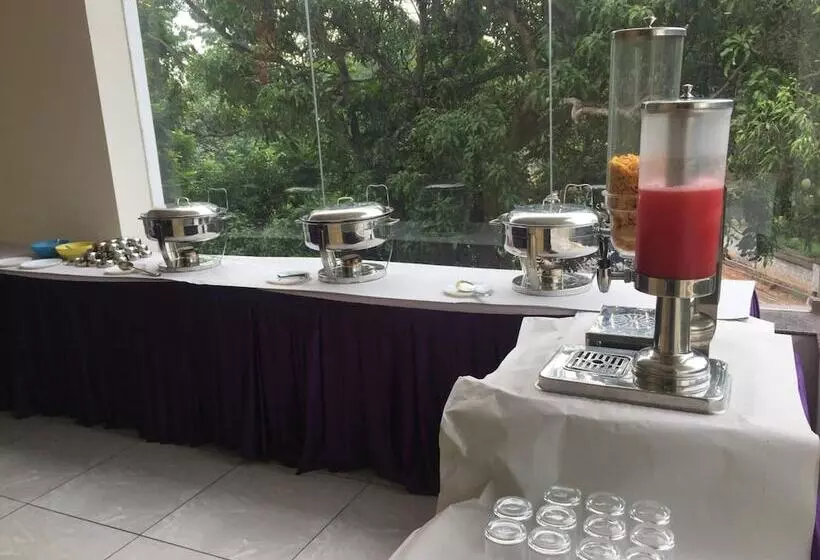 Hotelli Lance International