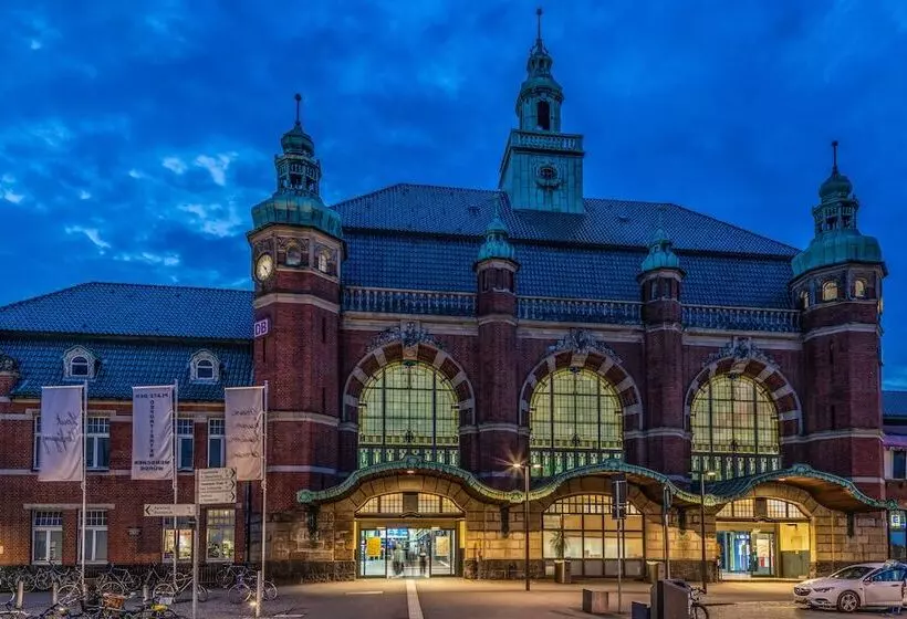 Hotelli Holiday Inn   The Niu, Rig Lübeck, An Ihg