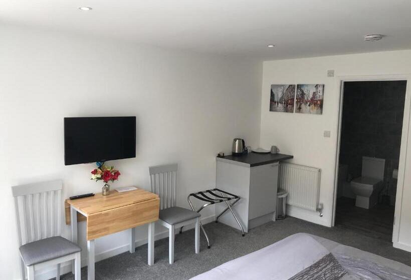 Pensione Fornham Guest House