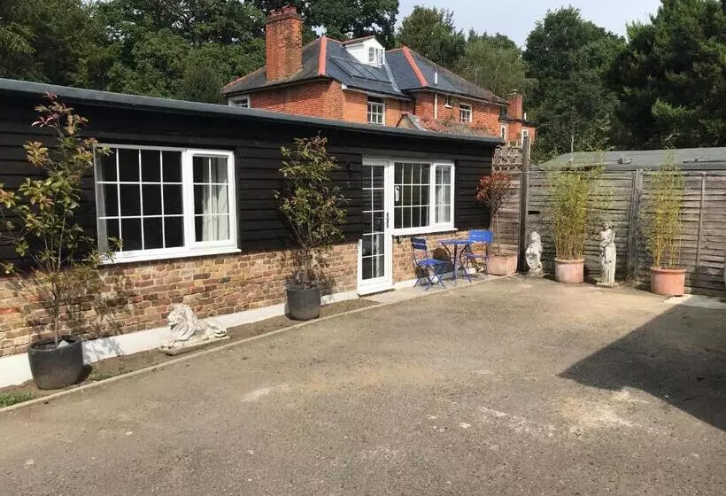 ペンション Fornham Guest House