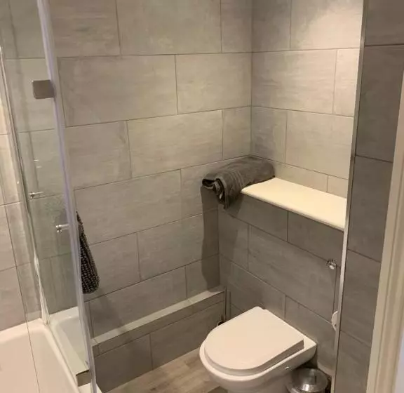 ペンション Fornham Guest House