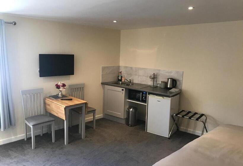 Pensione Fornham Guest House