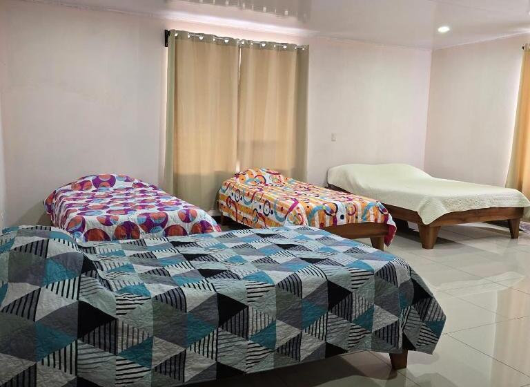 膳宿费 La Cascada