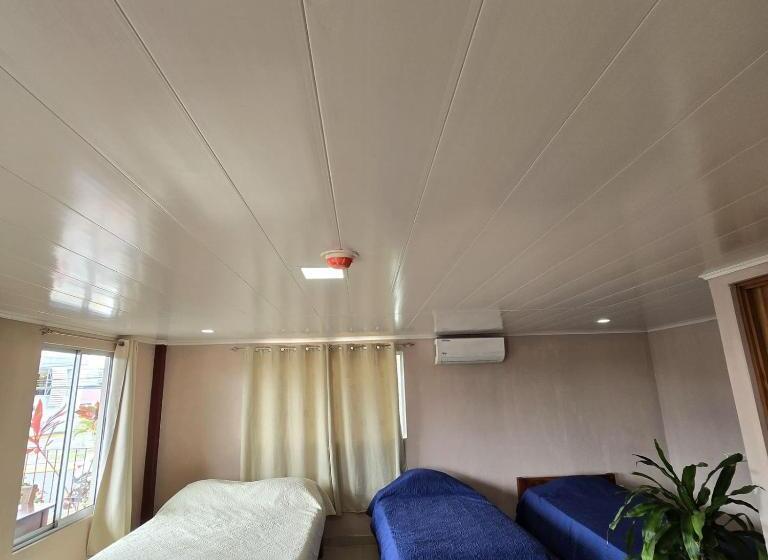 膳宿费 La Cascada