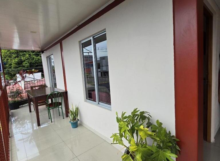 膳宿费 La Cascada