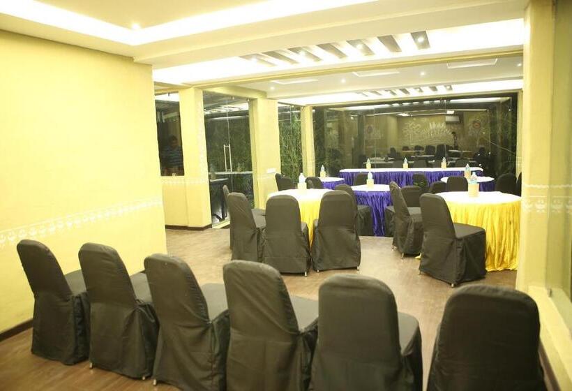 리조트 Breathing Earth   Rooms And Pool