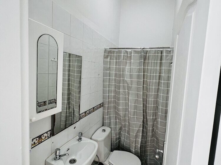 تختخواب و صبحانه El Jardin De Iris