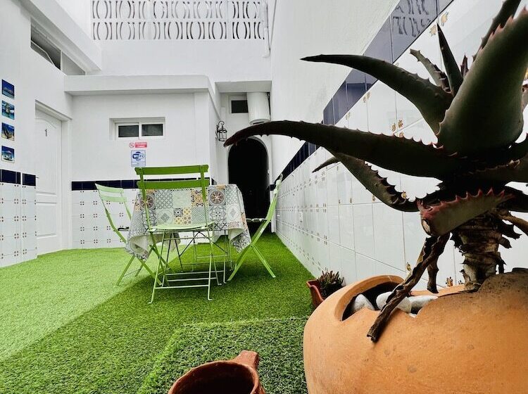 تختخواب و صبحانه El Jardin De Iris