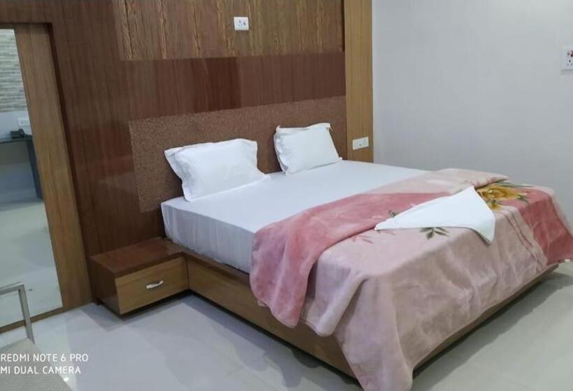 هتل Royal Country Club