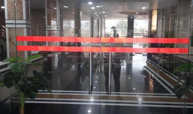 هتل Royal Country Club