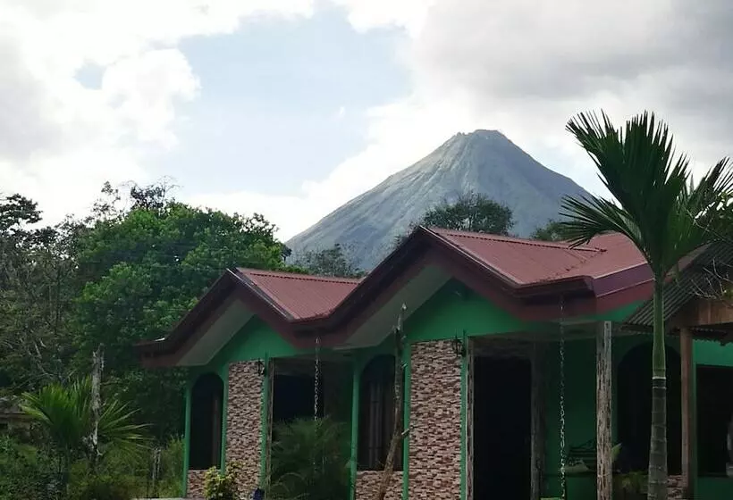 ペンション Bamboo House La Fortuna