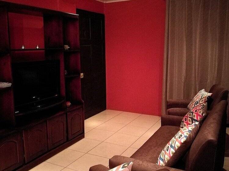 بنسيون Bamboo House La Fortuna