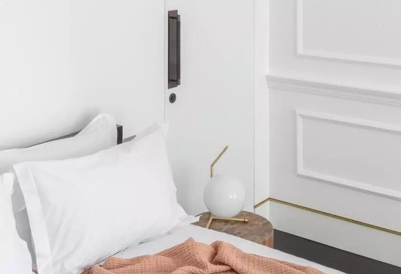 The Moorgate By Cove