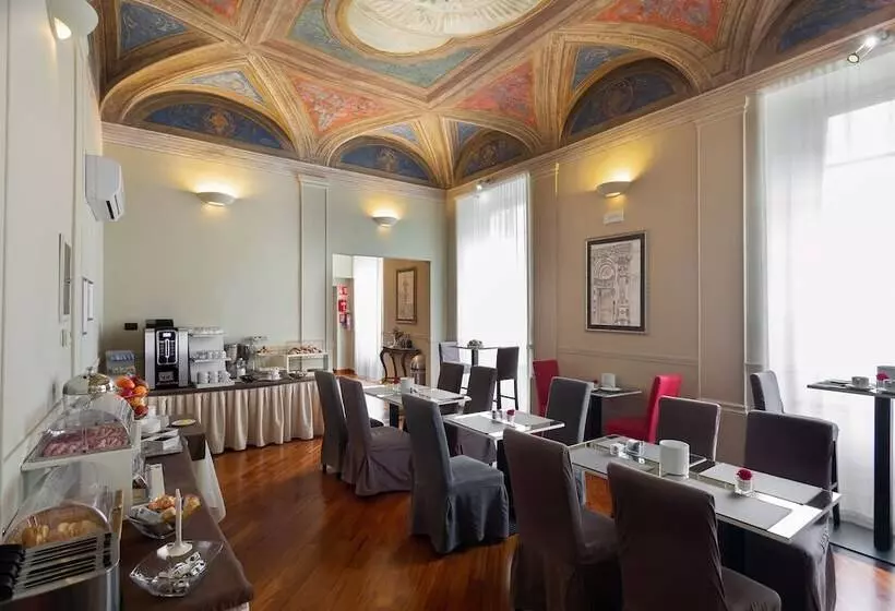 هتل Hnn Luxury Suites