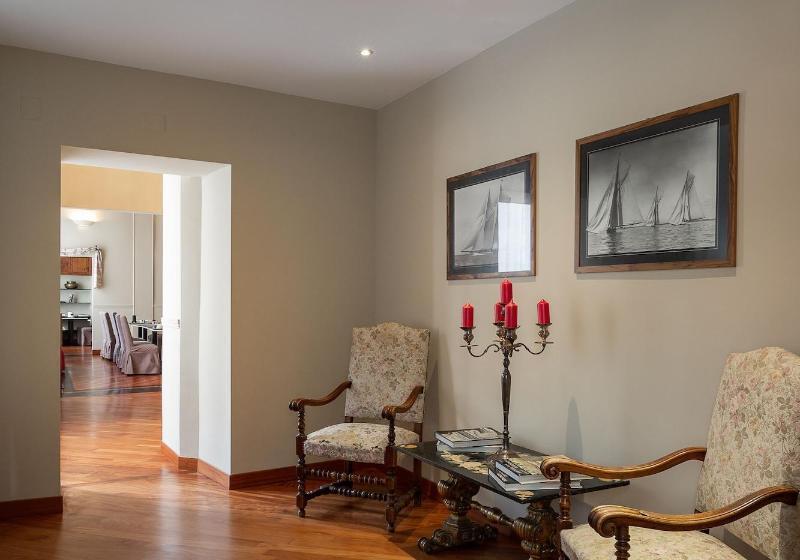 Szálloda Hnn Luxury Suites