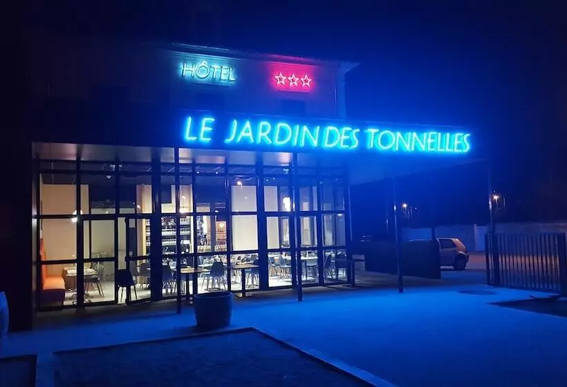 ホテル Les Tonnelles