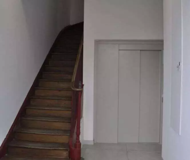 ホテル Les Tonnelles