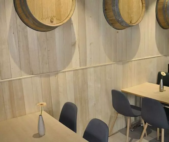 ホテル Les Tonnelles