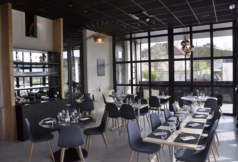 ホテル Les Tonnelles