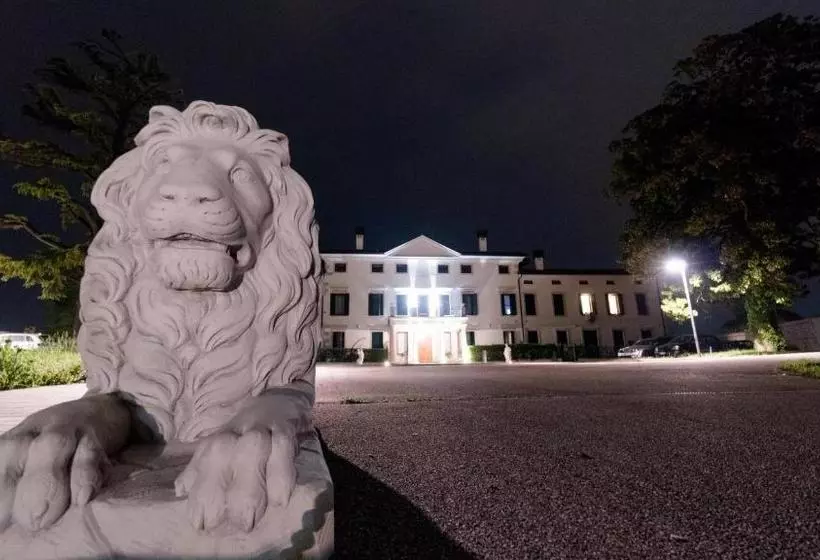 Hotelli Villa Marini Trevisan