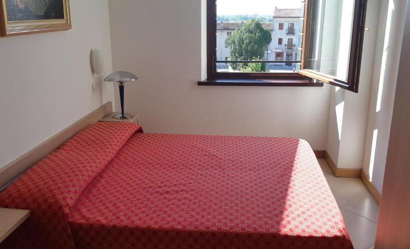 فندق Villa Marini Trevisan