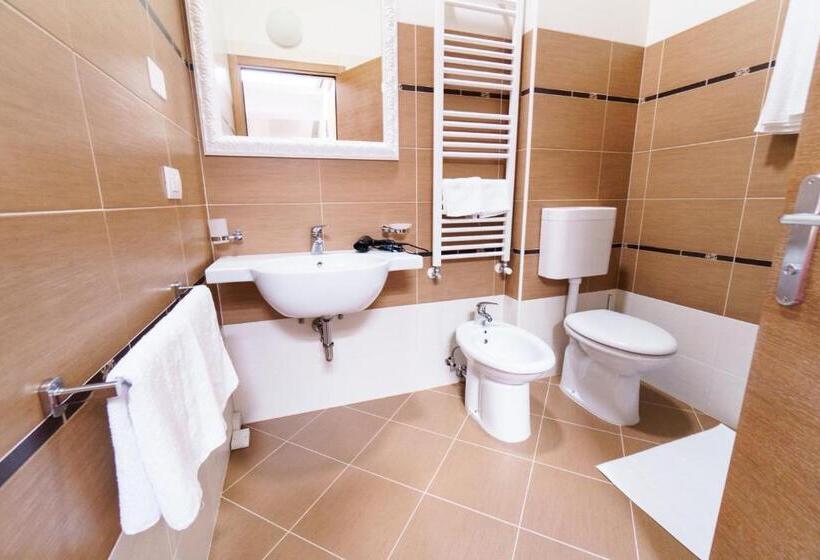 فندق Villa Marini Trevisan