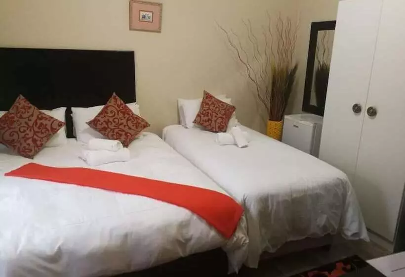 Majatalo Heaven At Fountain Street Guest House