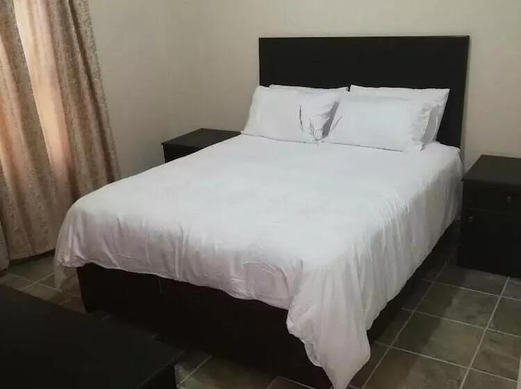 Majatalo Heaven At Fountain Street Guest House