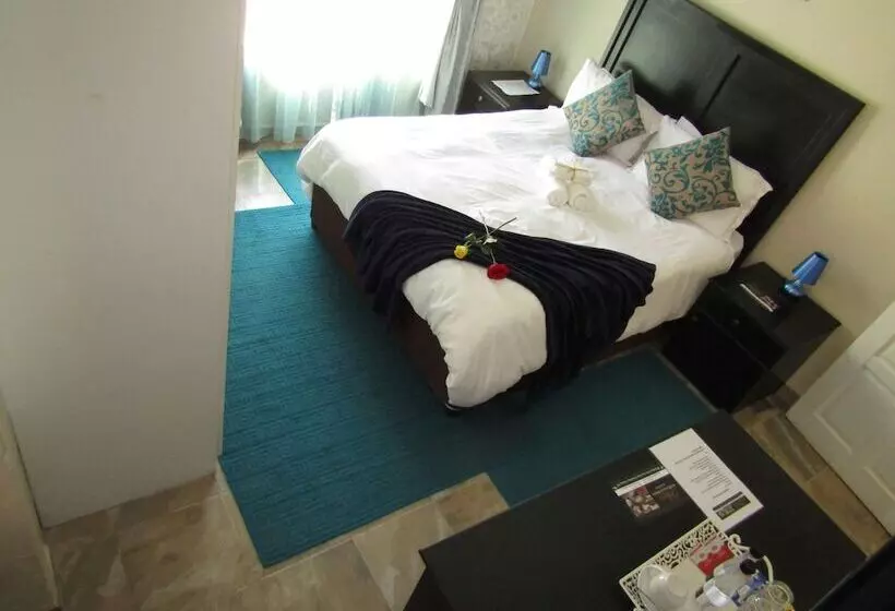 Majatalo Heaven At Fountain Street Guest House