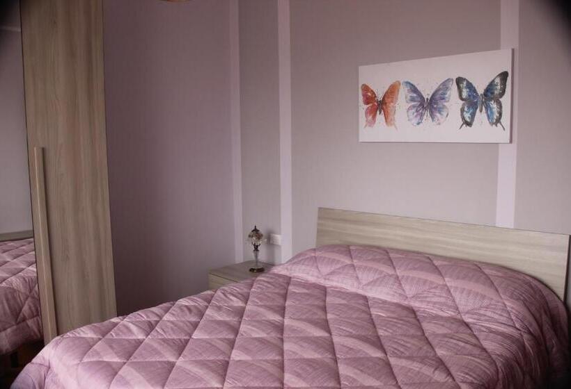 پانسیون Lavillaparking