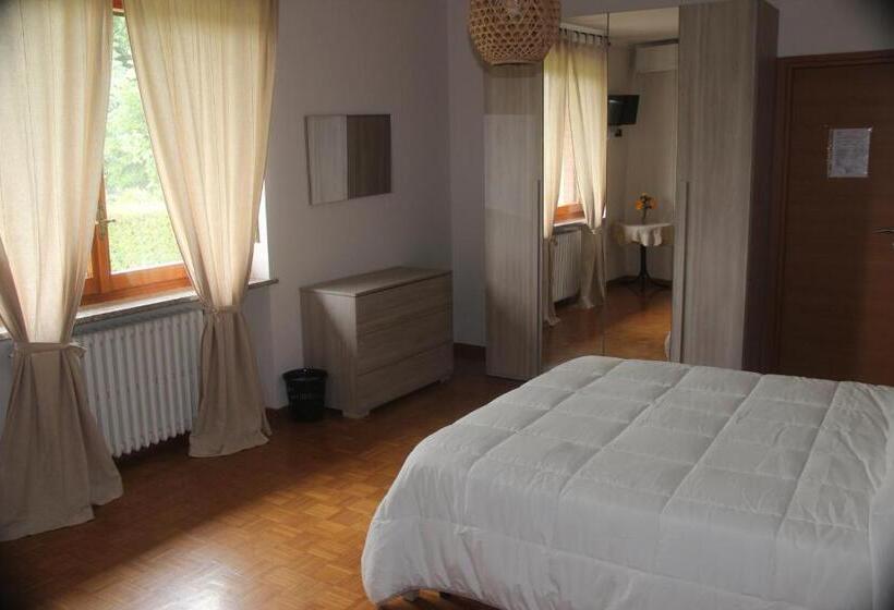 پانسیون Lavillaparking