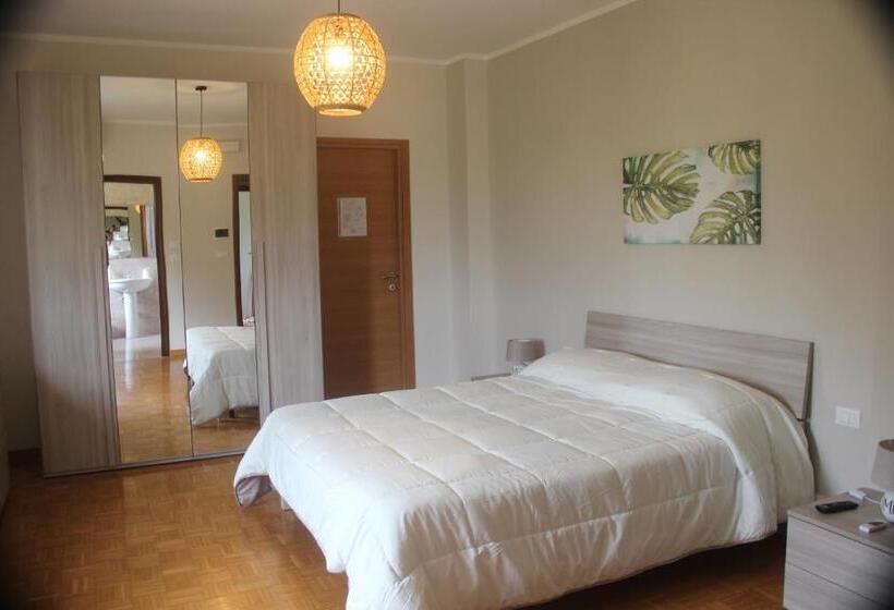 پانسیون Lavillaparking