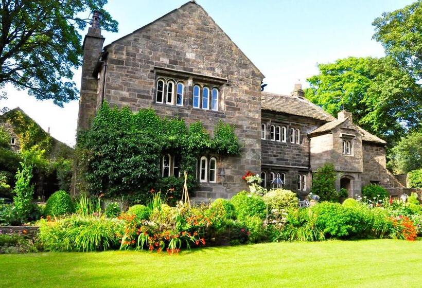 פנסיון Hurstwood Hall