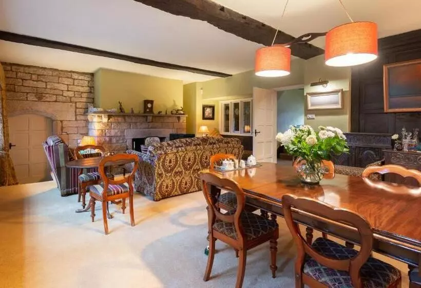 Majatalo Hurstwood Hall