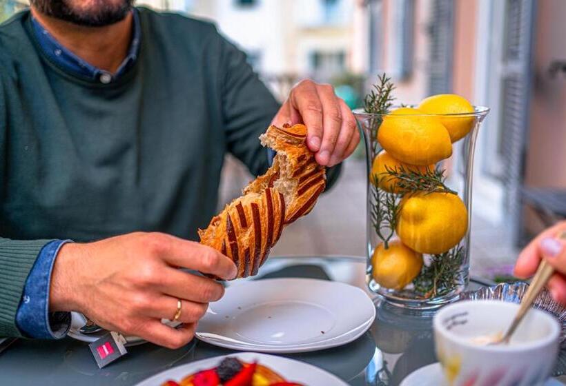 بنسيون I Sapori Del Levante