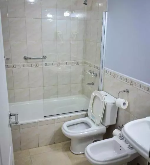Apart Hotel Rivadavia 815