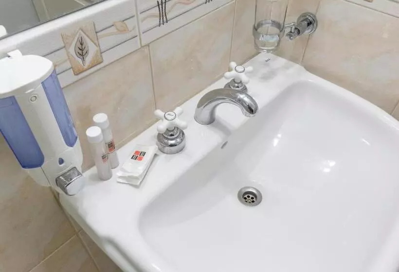 Apart Hotel Rivadavia 815