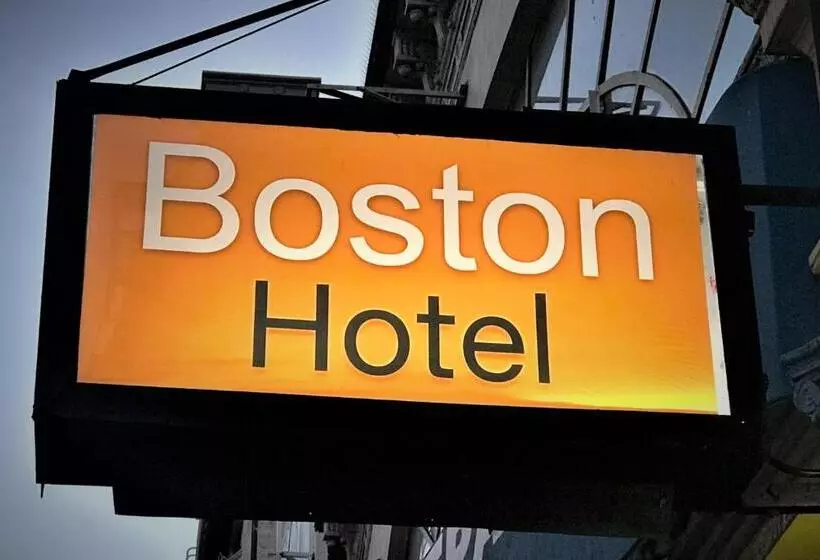 هتل Boston