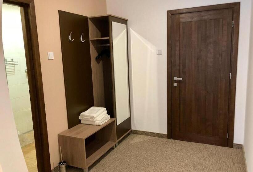 פנסיון Nueva Park